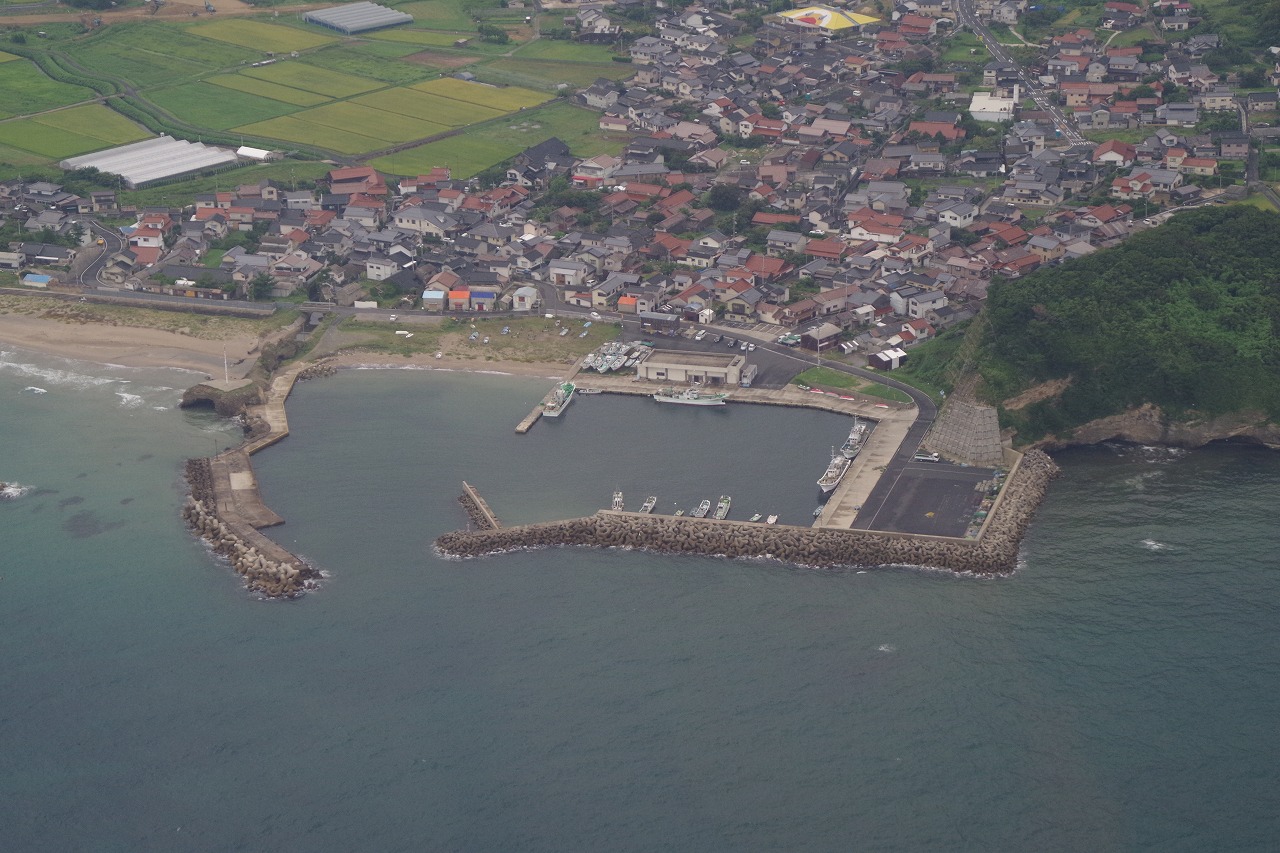 鳥井漁港の写真2017
