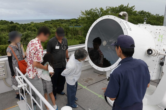 望遠鏡の見学
